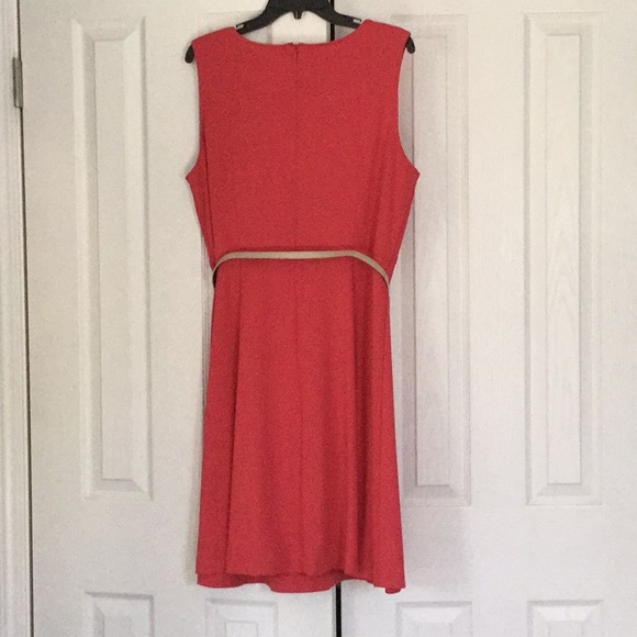 Dress - Picture 4 of 8